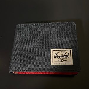 Bifold Herschel wallet